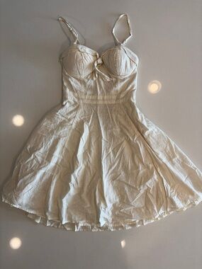 jessica simpson ivory dress Jessica Simpson's Tulle Minidress Has a Clever Optical Illusion Detail